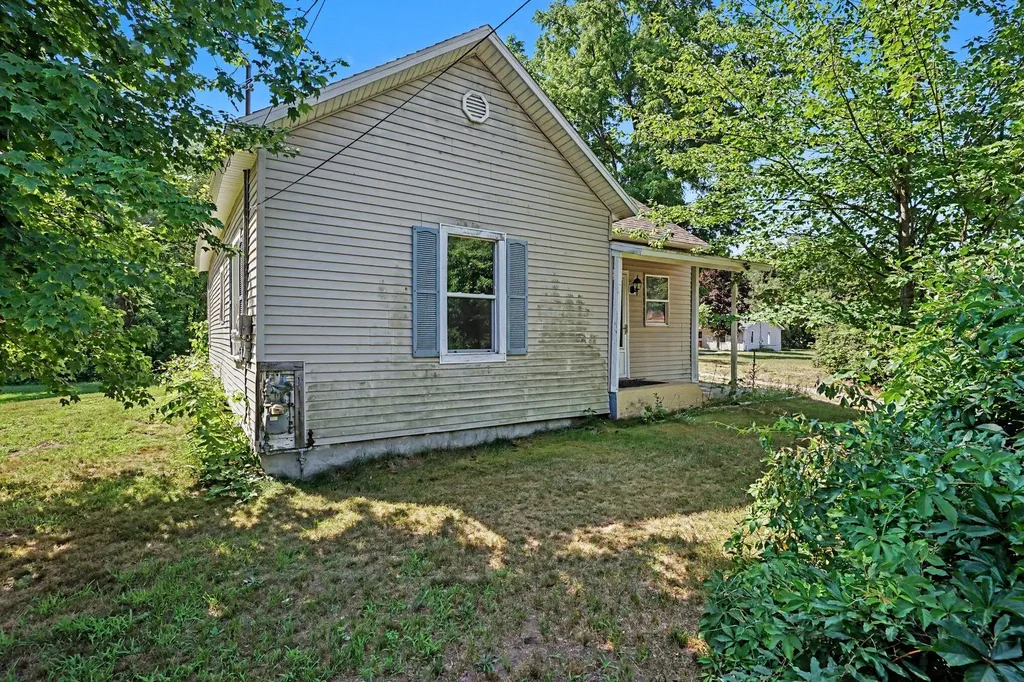 34 E Washington Street Newaygo City MI 49337