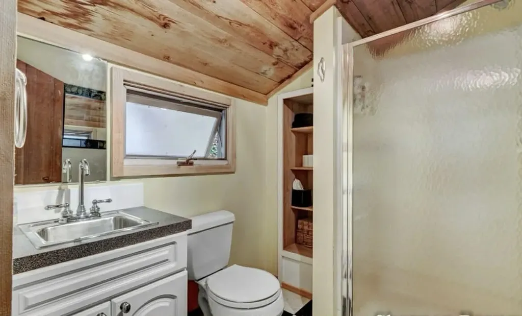 10304 Lost Valley Road White River Township MI 49437