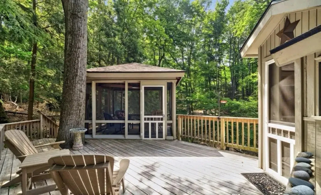 10304 Lost Valley Road White River Township MI 49437