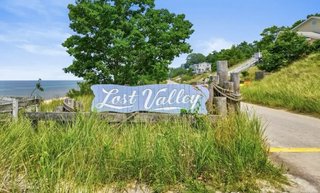10304 Lost Valley Road White River Township MI 49437