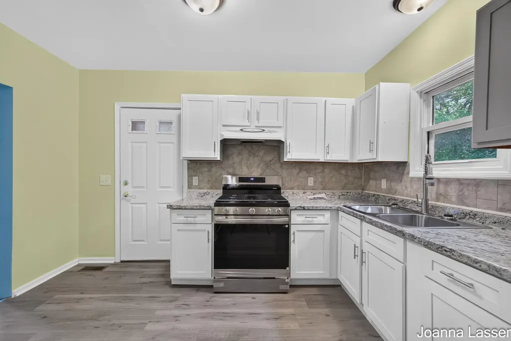 3008 6th Street Muskegon Heights City MI 49444