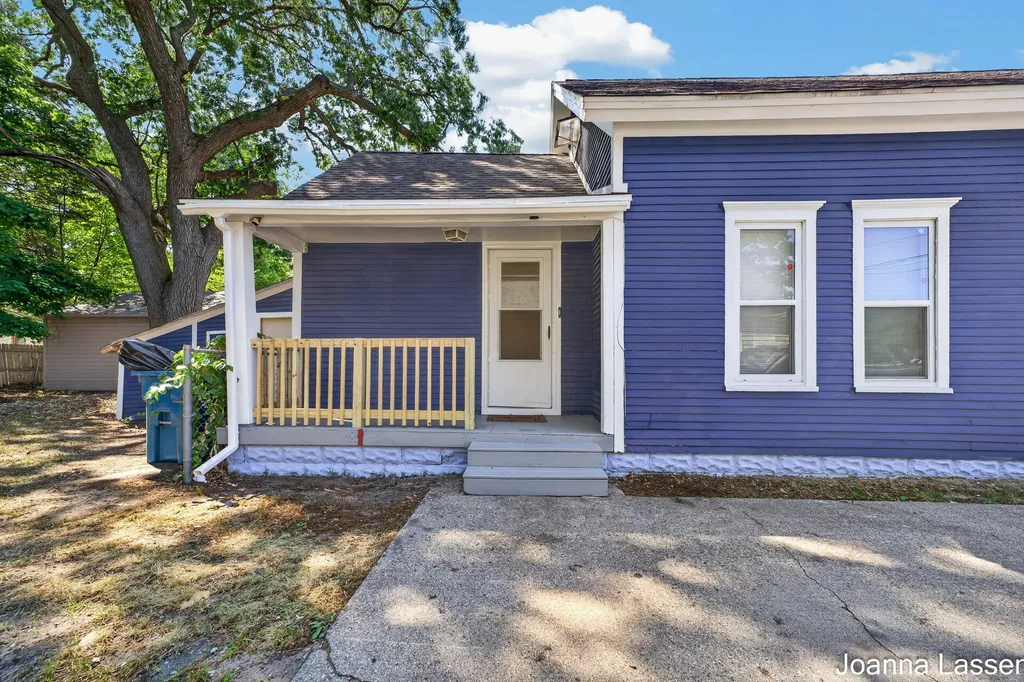 3008 6th Street Muskegon Heights City MI 49444