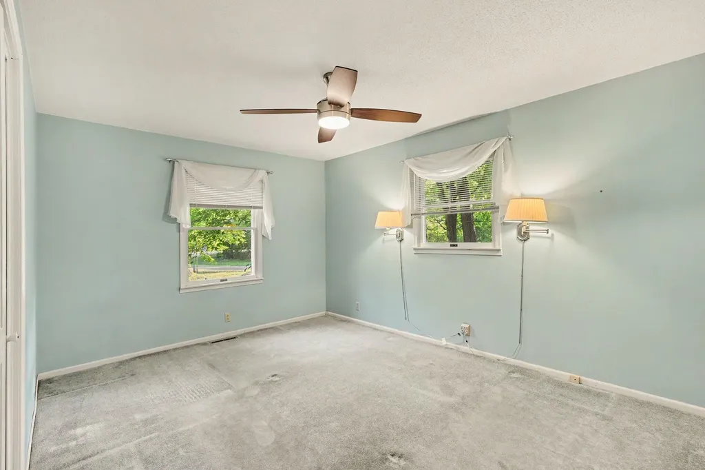 18796 N Fruitport Road Spring Lake Township MI 49456