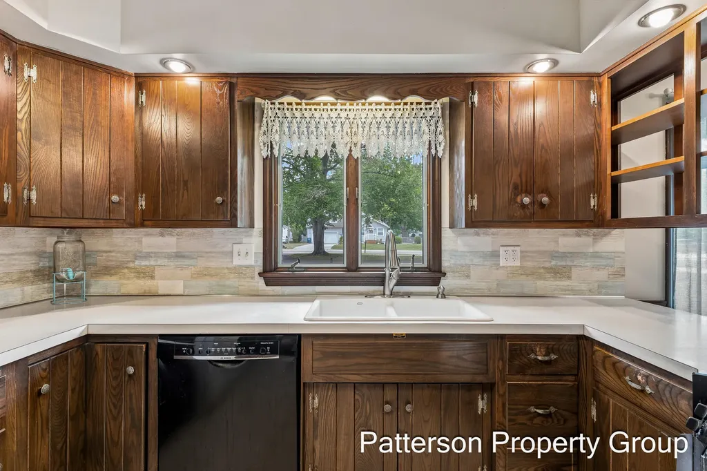 5087 Lake Harbor Road Norton Shores City MI 49441