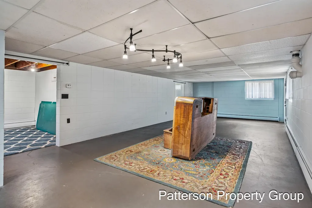 5087 Lake Harbor Road Norton Shores City MI 49441