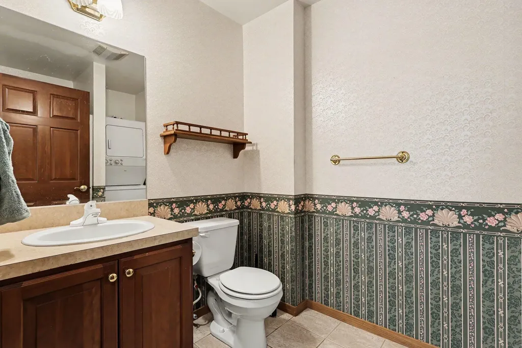 217 Parkside Drive Zeeland City MI 49464