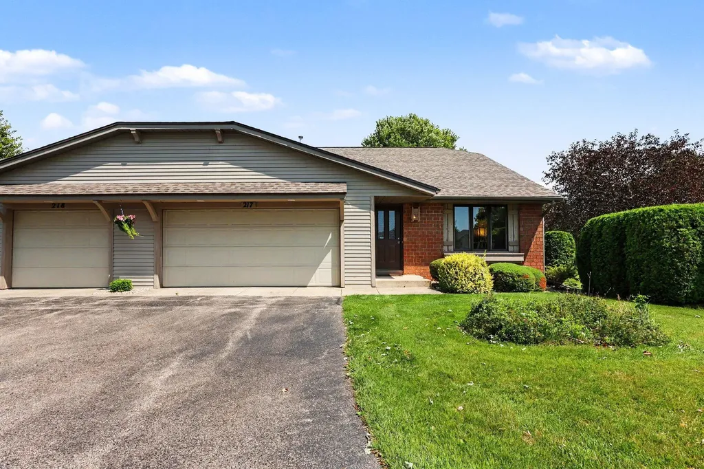 217 Parkside Drive Zeeland City MI 49464