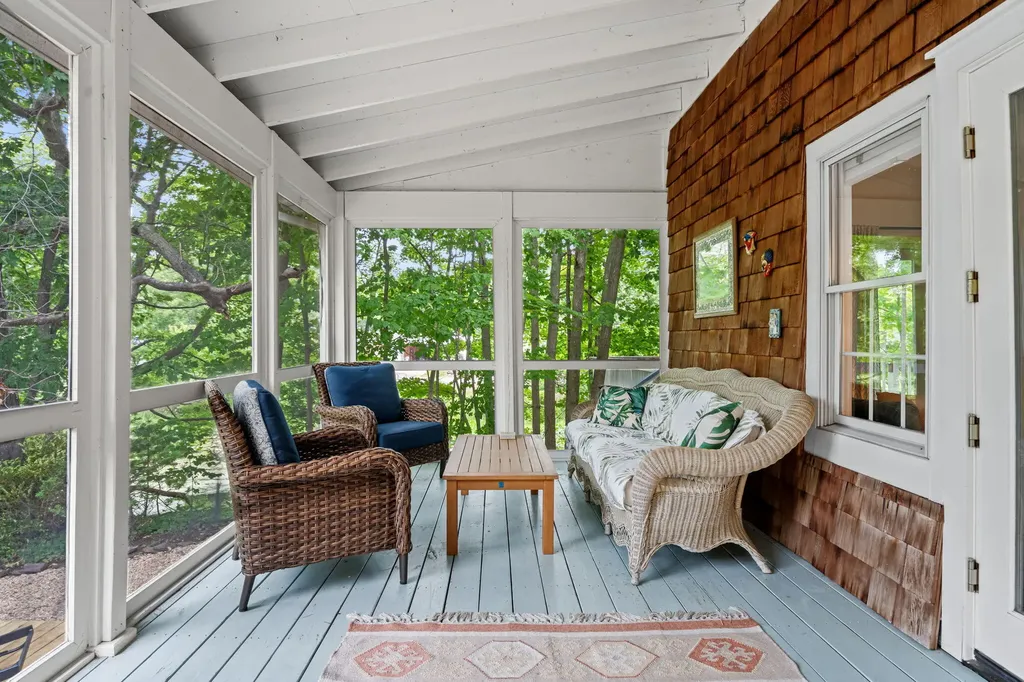 790 Simonson Drive Saugatuck City MI 49453