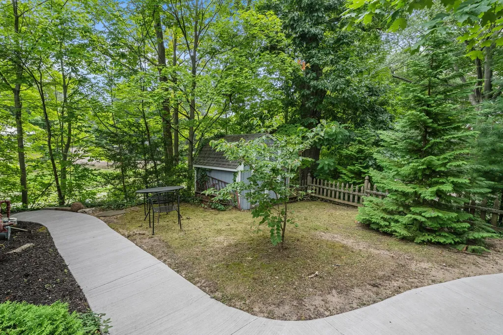 790 Simonson Drive Saugatuck City MI 49453