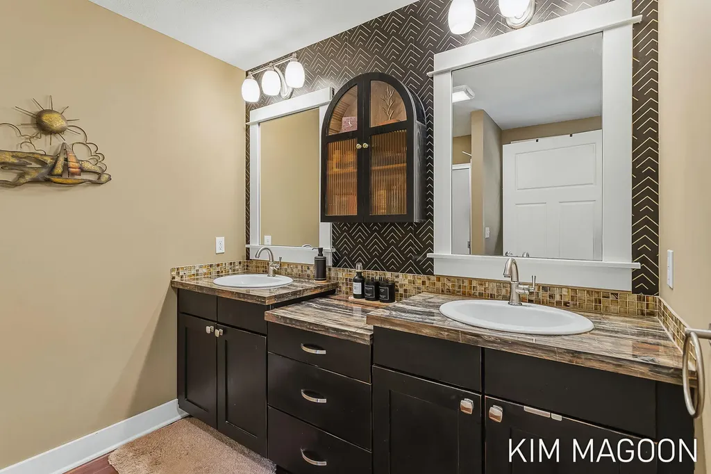12569 Canterbury Court Grand Haven Charter Township MI 49417