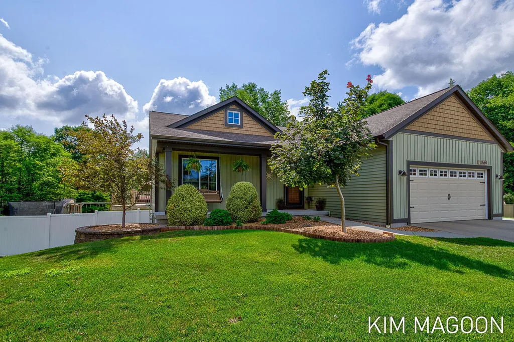 12569 Canterbury Court Grand Haven Charter Township MI 49417