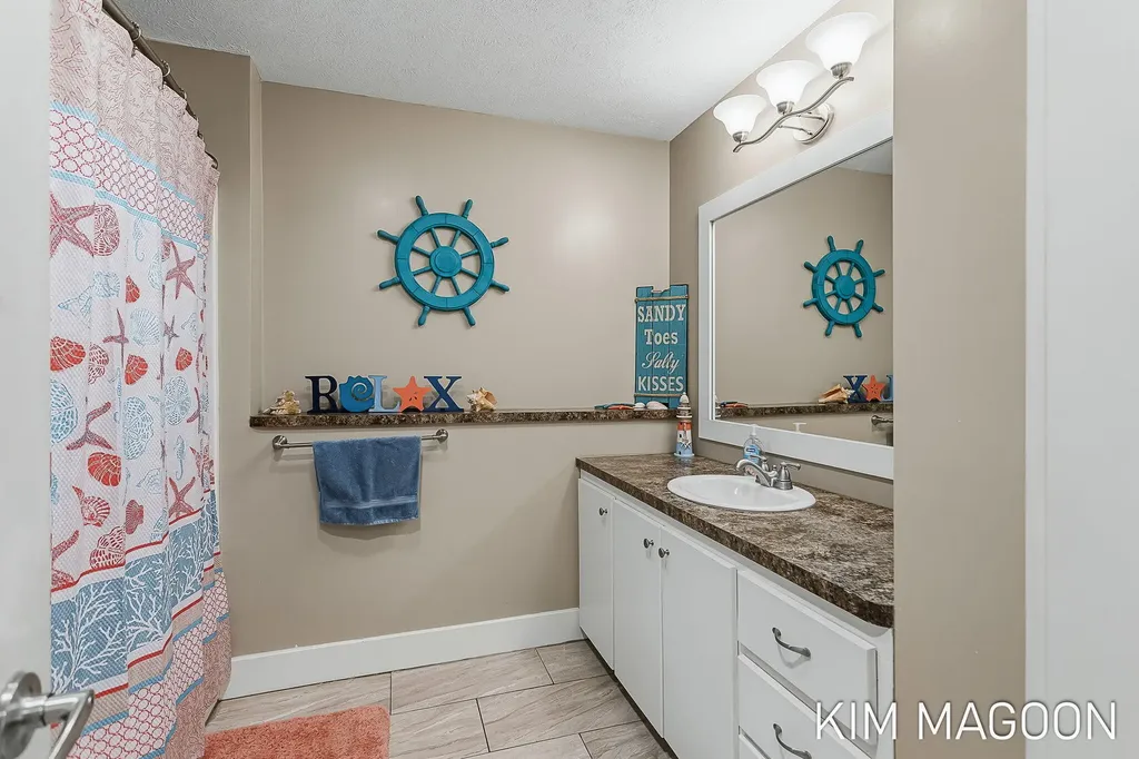 12569 Canterbury Court Grand Haven Charter Township MI 49417