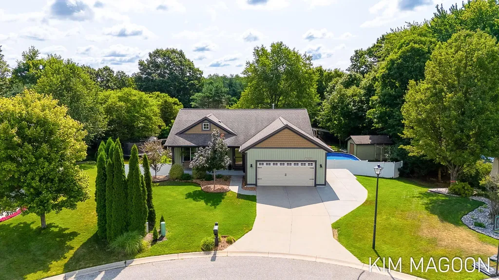 12569 Canterbury Court Grand Haven Charter Township MI 49417