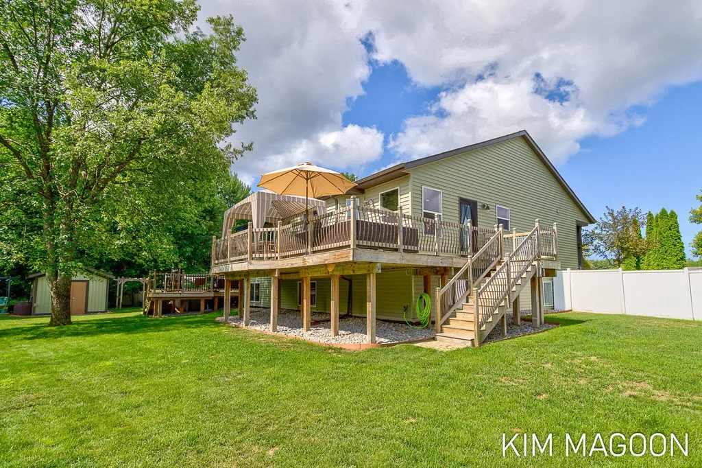 12569 Canterbury Court Grand Haven Charter Township MI 49417