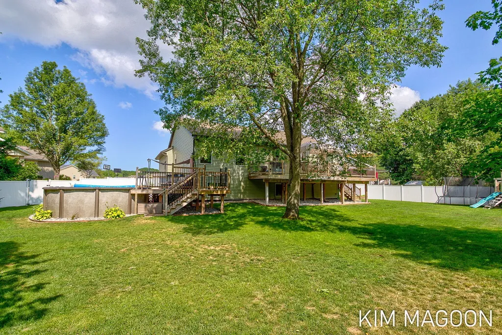 12569 Canterbury Court Grand Haven Charter Township MI 49417