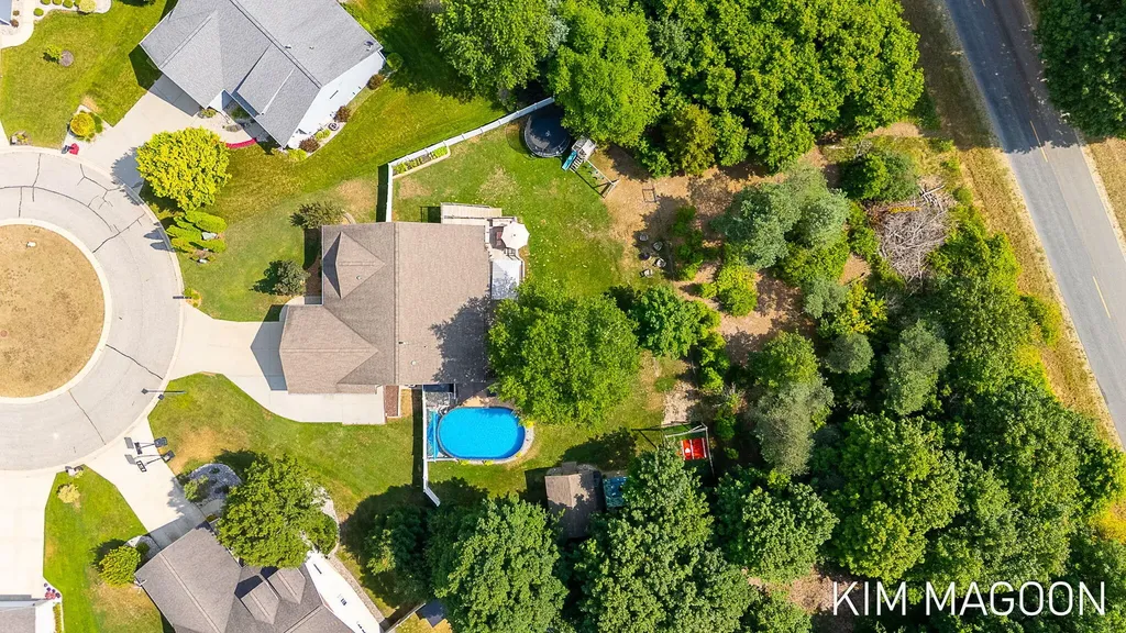 12569 Canterbury Court Grand Haven Charter Township MI 49417