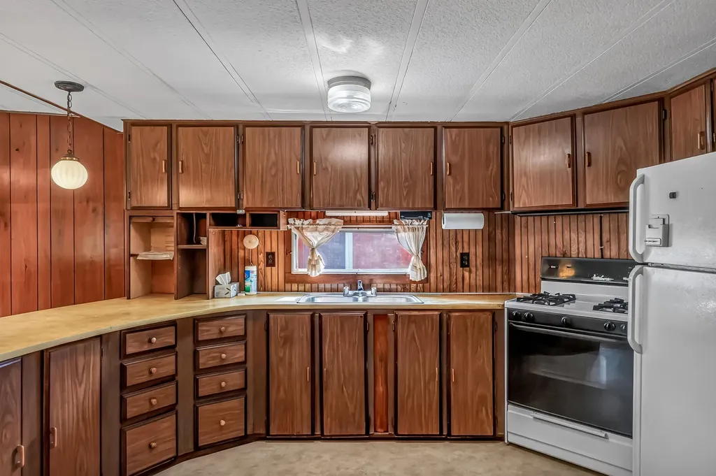 6402 S Oceana Drive Grant Township MI 49452