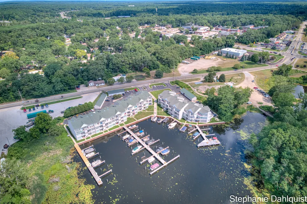 2411 Lake Avenue North Muskegon City MI 49445