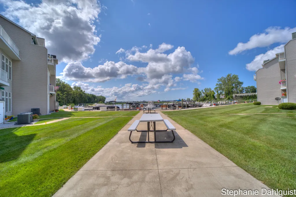 2411 Lake Avenue North Muskegon City MI 49445