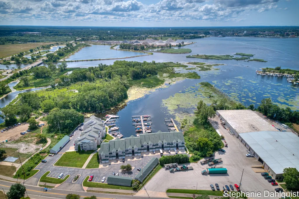 2411 Lake Avenue North Muskegon City MI 49445