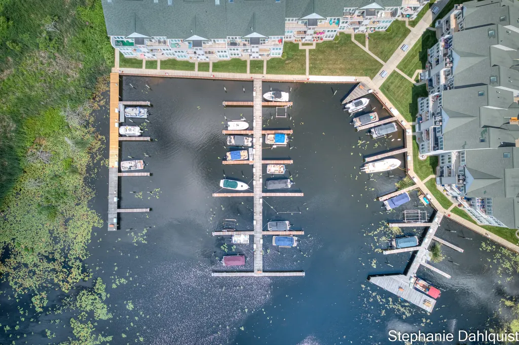 2411 Lake Avenue North Muskegon City MI 49445