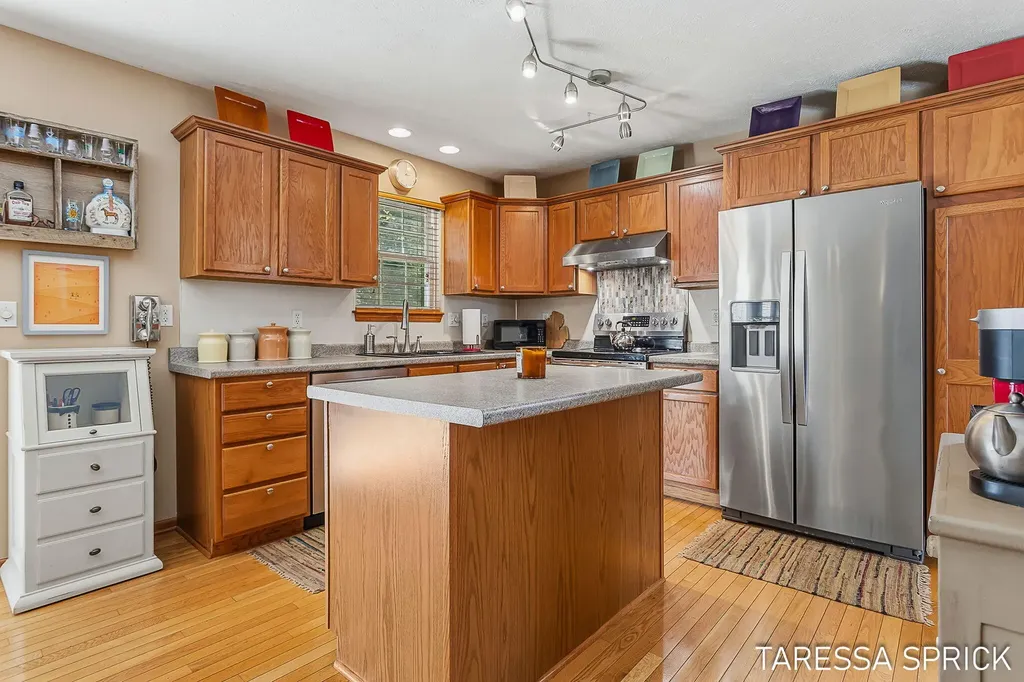 362 Sandcastle Drive Park Township MI 49424