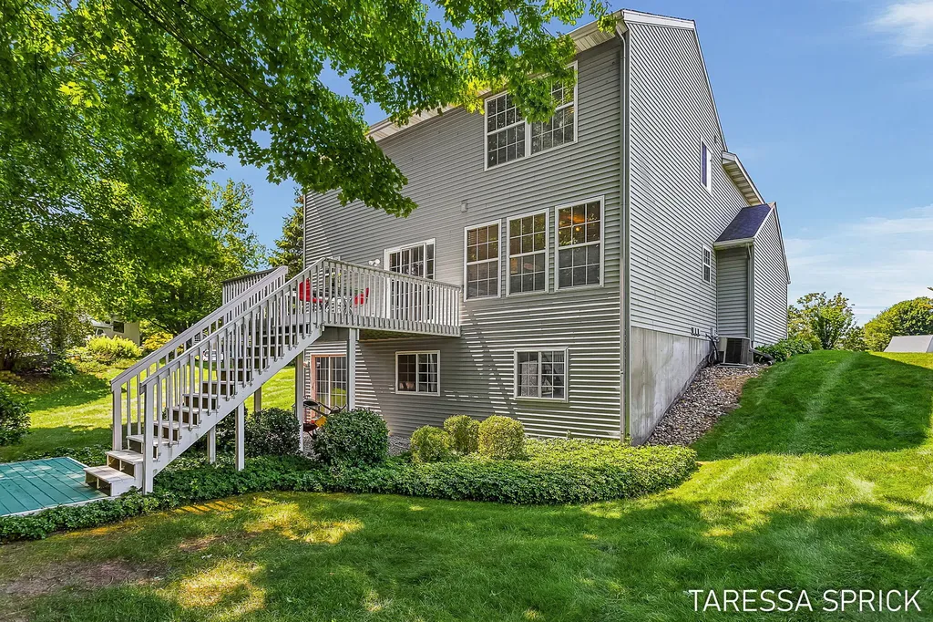 362 Sandcastle Drive Park Township MI 49424