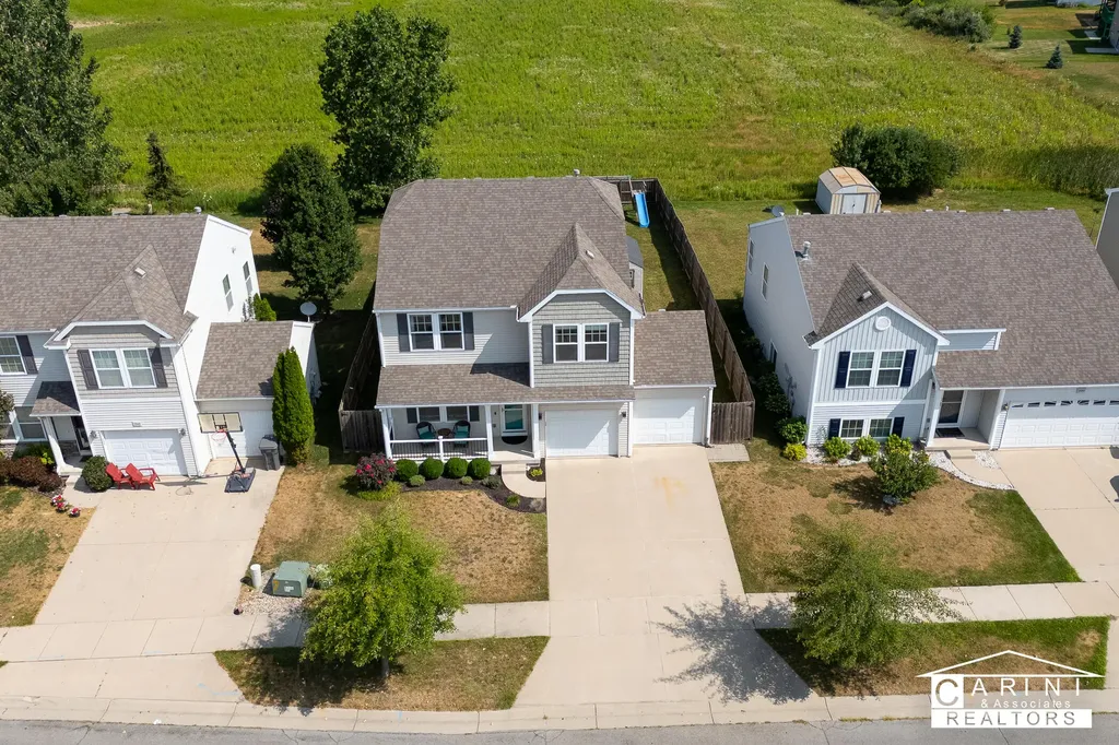 2575 Blooming Bud Lane SE Kentwood City MI 49508
