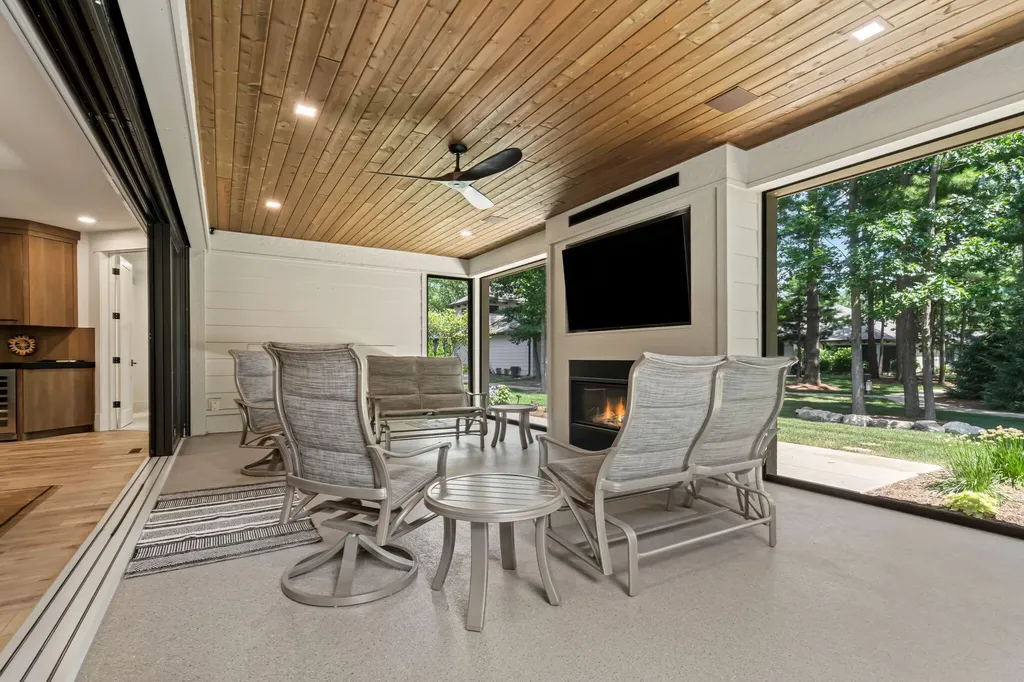 2045 Ottawa Beach Road Park Township MI 49424