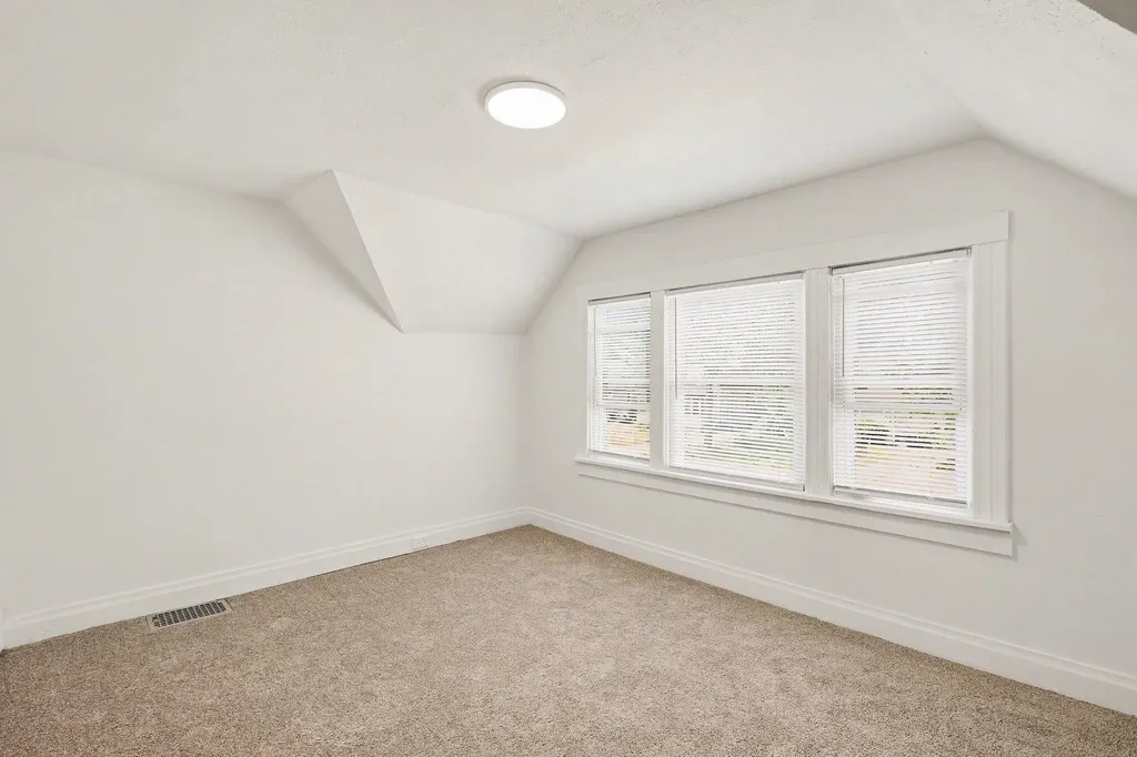 421 W Forest Avenue Muskegon City MI 49441