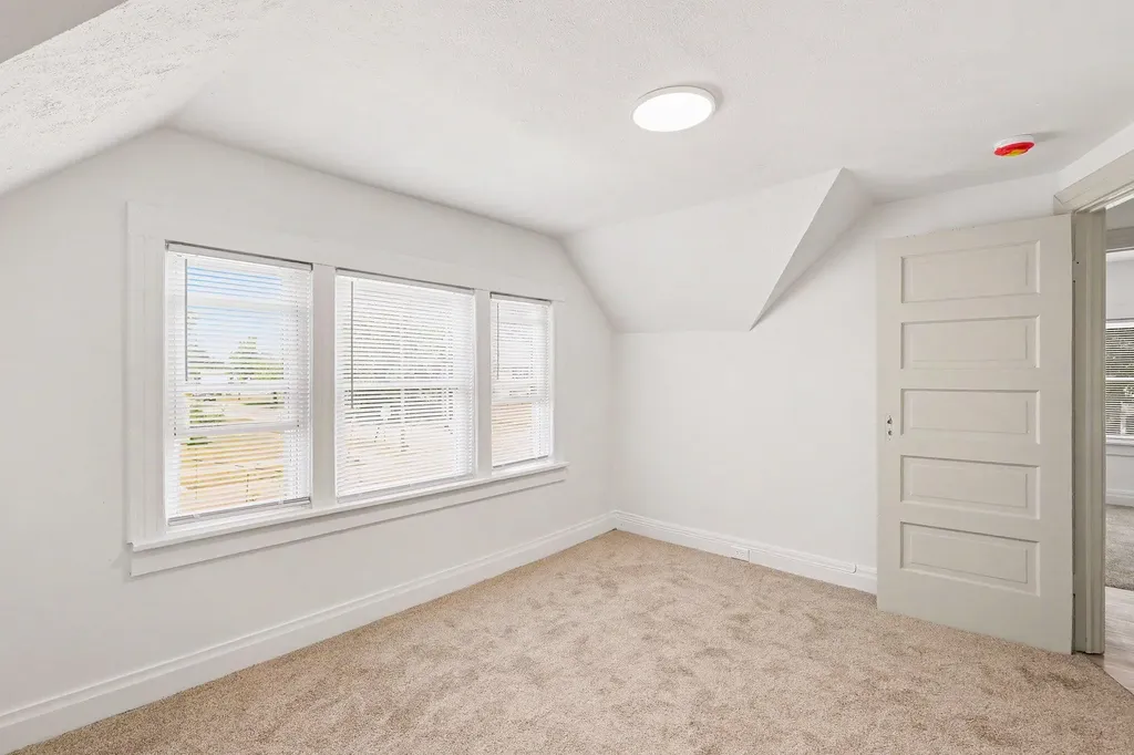 421 W Forest Avenue Muskegon City MI 49441