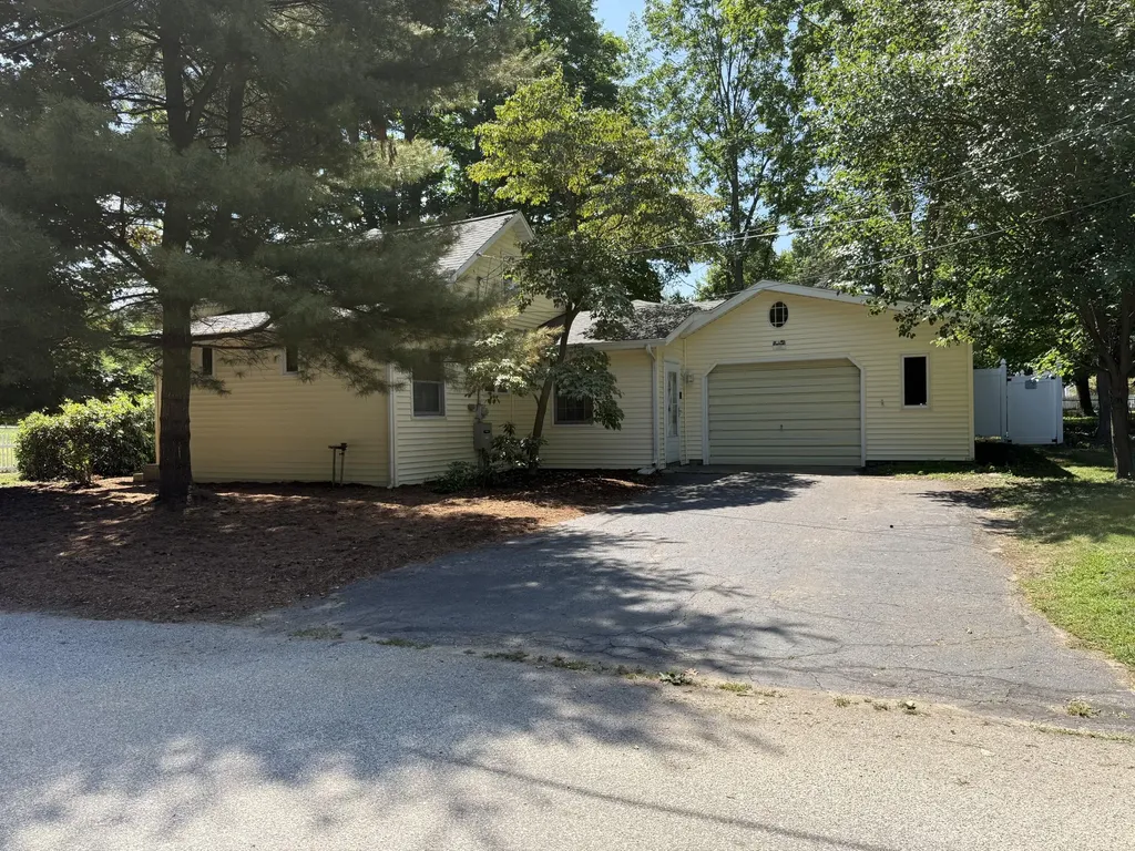105 W Johannah Street Whitehall City MI 49461