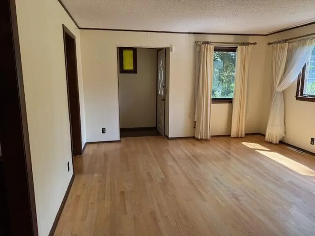 105 W Johannah Street Whitehall City MI 49461