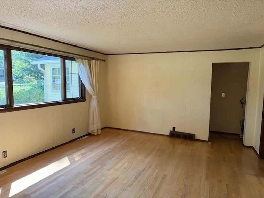 105 W Johannah Street Whitehall City MI 49461