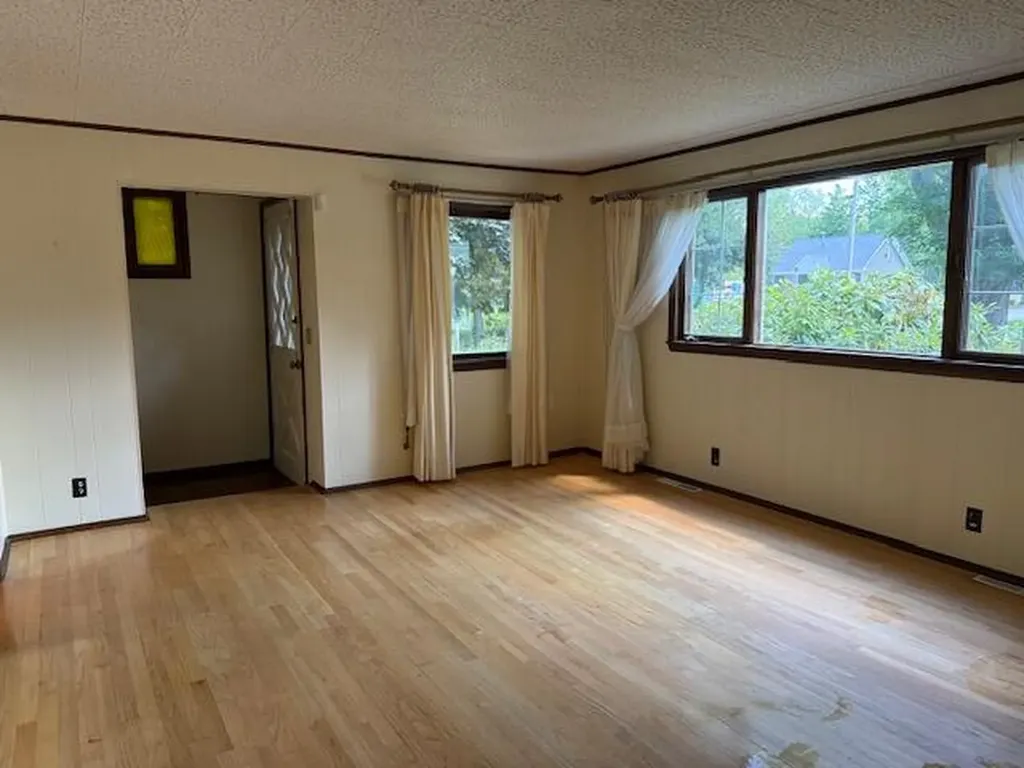 105 W Johannah Street Whitehall City MI 49461