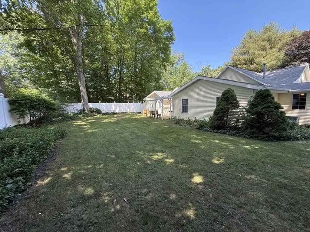 105 W Johannah Street Whitehall City MI 49461