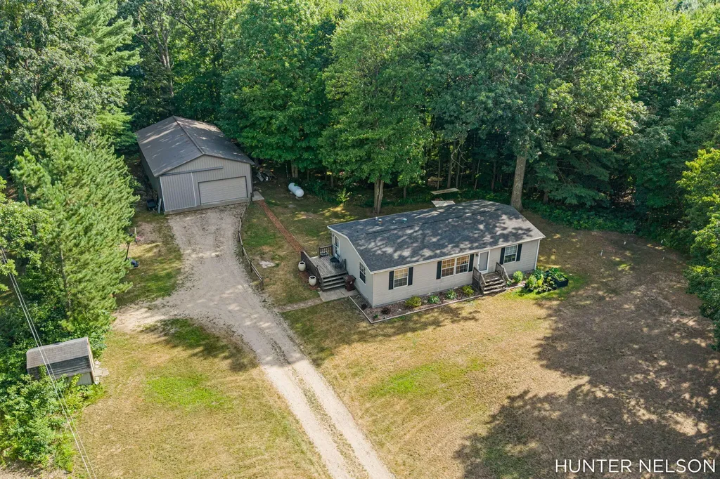1500 18 Mile Road NE Solon Township MI 49319