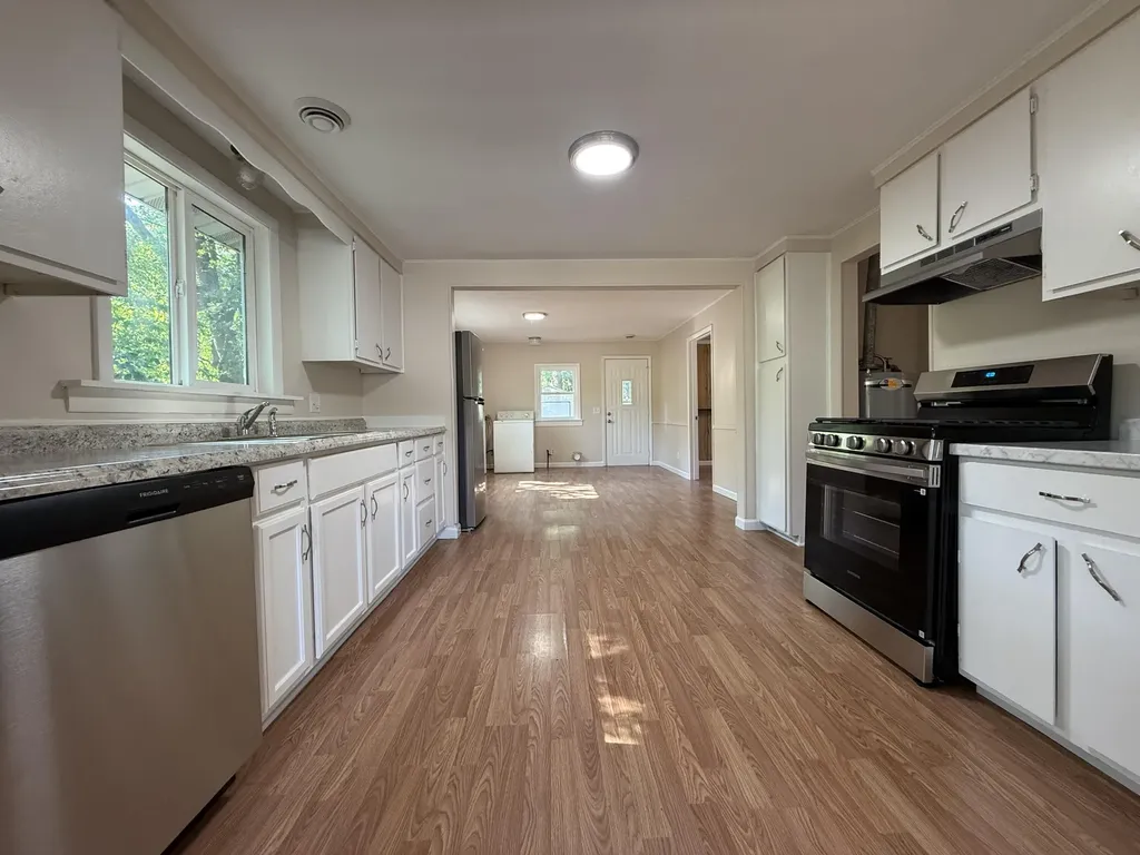 1475 E Summit Avenue Norton Shores City MI 49444
