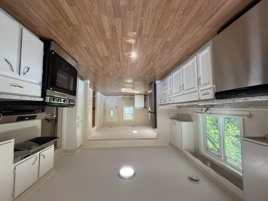 1475 E Summit Avenue Norton Shores City MI 49444