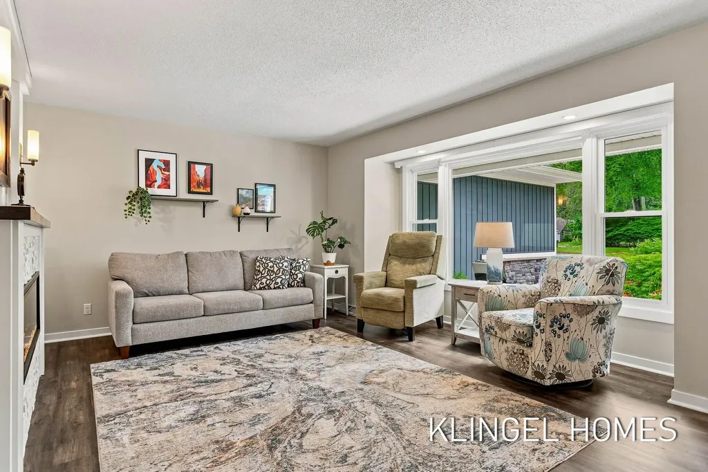 1371 Edgewood Drive Park Township MI 49424
