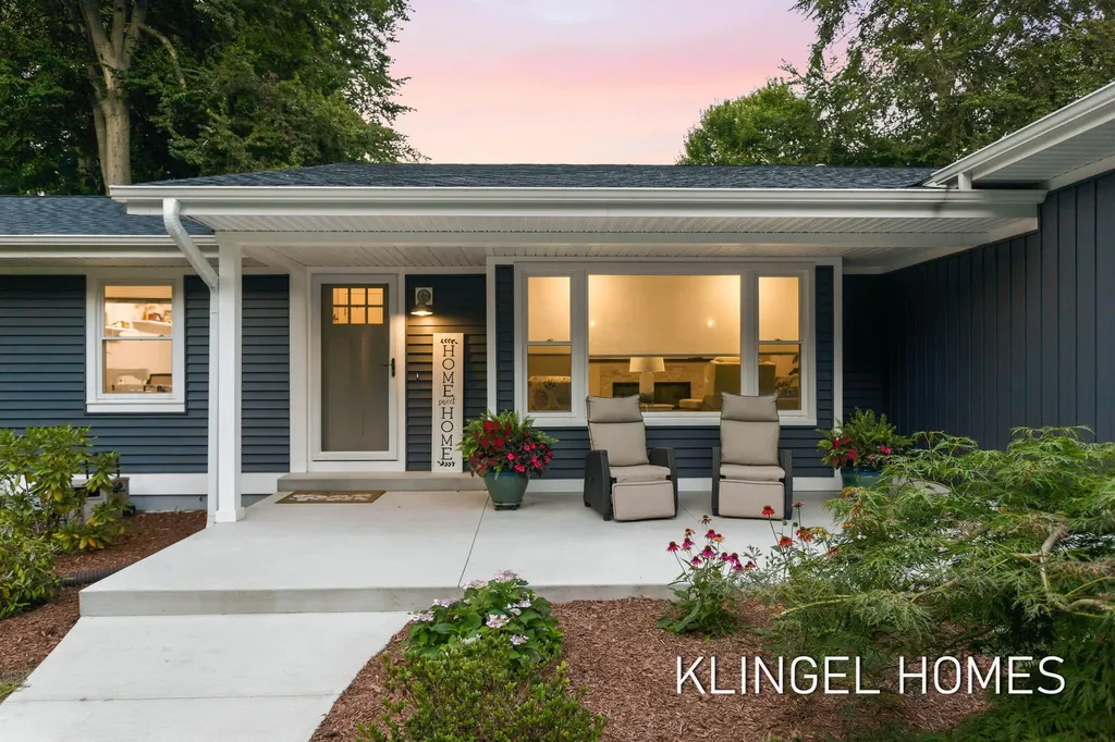 1371 Edgewood Drive Park Township MI 49424