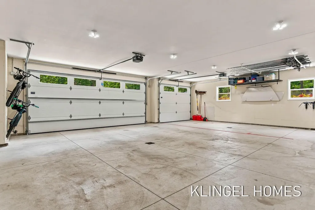 1371 Edgewood Drive Park Township MI 49424