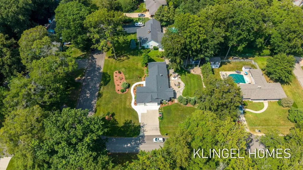 1371 Edgewood Drive Park Township MI 49424