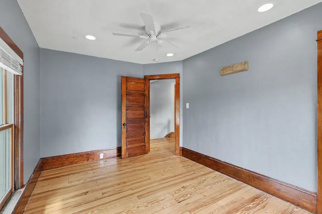 279 Wall Street Zeeland City MI 49464