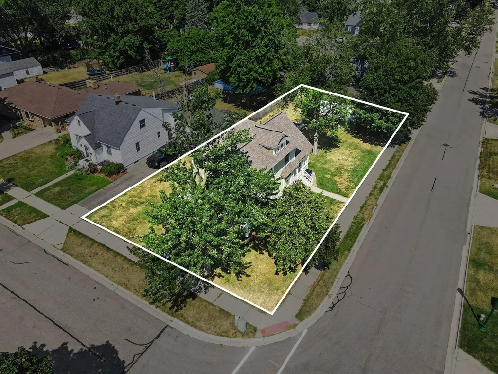 279 Wall Street Zeeland City MI 49464