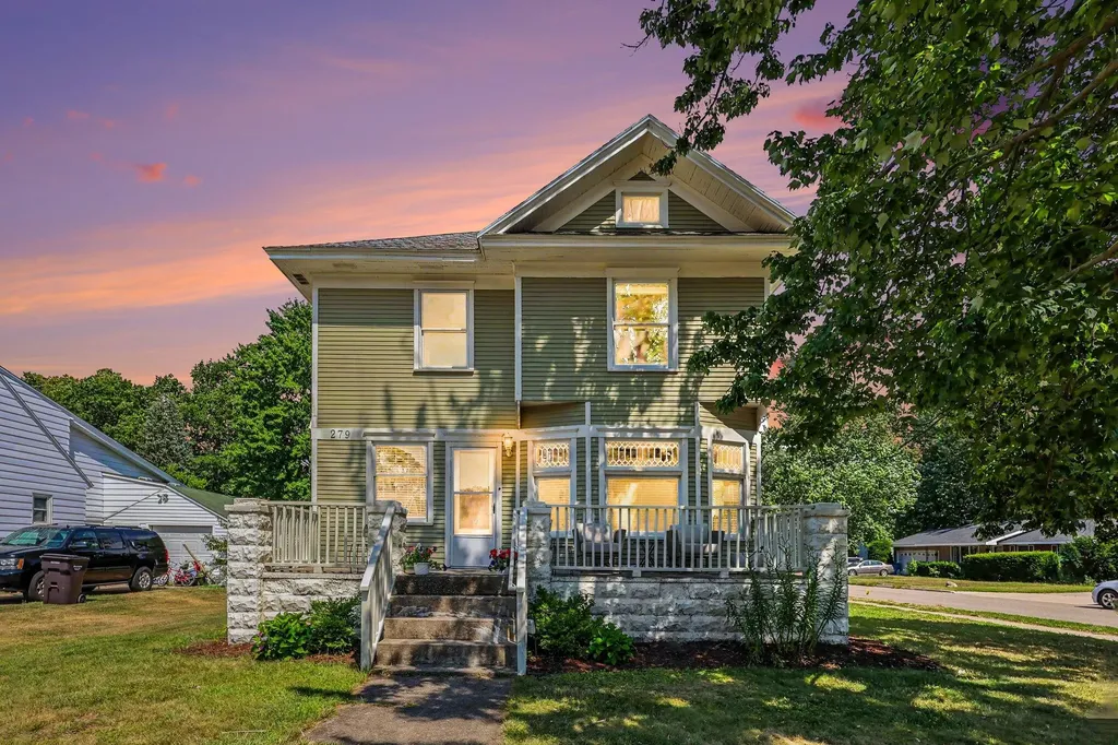 279 Wall Street Zeeland City MI 49464