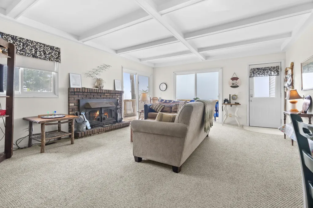 7005 N Old Channel Trail White River Township MI 49437