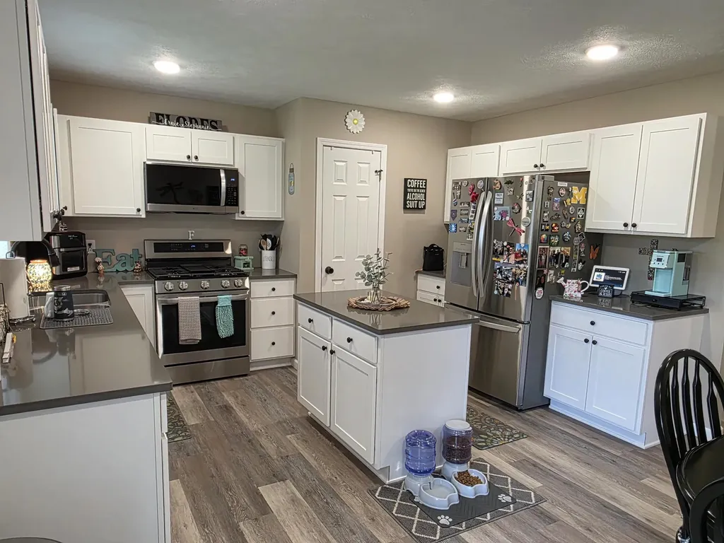2288 Evanston Avenue Muskegon Charter Township MI 49442