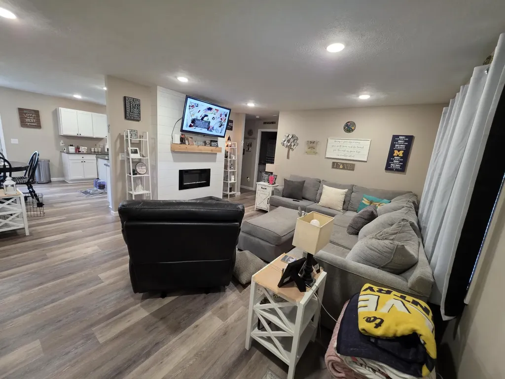 2288 Evanston Avenue Muskegon Charter Township MI 49442