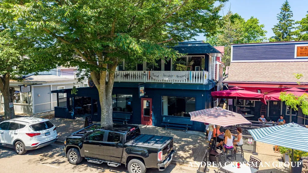 118 Hoffman Street Saugatuck City MI 49453